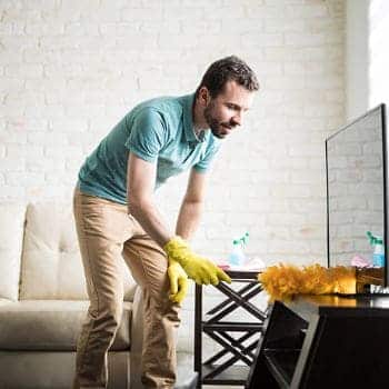 Cómo Limpiar el Polvo de los Muebles