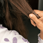 Cómo revitalizar las puntas resecas del cabello en casa.