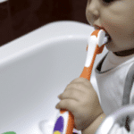 Lavado de dientes para bebés de 1 año: Consejos útiles.