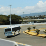 Transporte público para llegar al Aeropuerto de Santa Lucía.